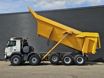FMX 460 10x4 TIPPER / MINING